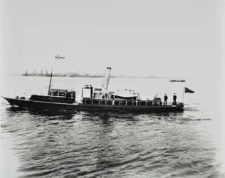 S.S. Beatrice, una nave sul Tamigi, 1898