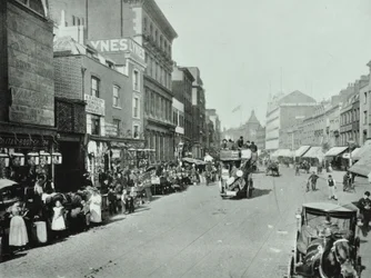 Shoreditch High Street: vista verso nord, 1896