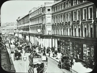 Whiteleys, Westbourne Grove, Westminster LB: vista verso ovest, 1895