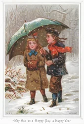 Coppia che passeggia nella neve