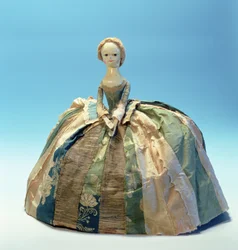 Bambola Letitia Penn (legno e tessuto)