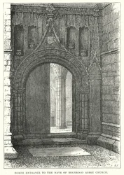 Ingresso Nord alla Navata della Chiesa dell
