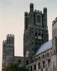 Torre ottagonale, costruita nel 1322