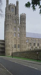 Torre Ottagonale, vista da sud, costruita nel 1322
