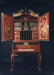 Mobile a ribalta della regina Anna, inizio XVIII secolo