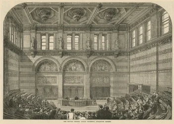 Il teatro delle lezioni, Università di Londra, Burlington Gardens