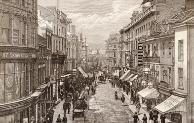 La visita della regina a Birmingham: La High Street, da 