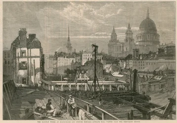 I lavori ferroviari a Blackfriars e apertura verso Ludgate Hill, Londra, visti dal ponte temporaneo
