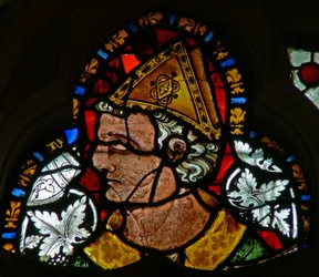 Finestra s-2 raffigurante San Cuthbert