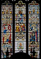 Finestra w12 raffigurante Corpus Christi, Isaia e Re Edwin