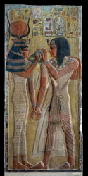 La dea Hathor protegge il faraone Seti I ...