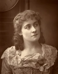 Kate Rorke, attrice britannica, in Sophia, 1887