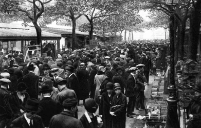 Vista generale del mercato degli uccelli, Parigi