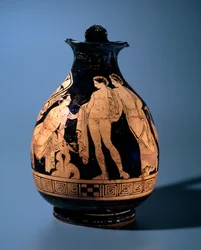 Civiltà etrusca: oinochoe in terracotta decorata dalla bottega del pittore di Alcesti rappresentante un giovane seduto che parla con due altre persone in piedi, 360-340 a.C. da Tarquinia, Italia