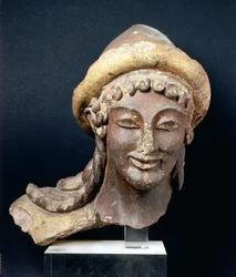 Testa di Hermes con un pilos, dal Tempio di Portonaccio, Veio, 510-500 a.C.