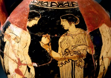 Ceramica a figure rosse, pelike raffigurante una giovane che offre un melograno, restaurata dal Pittore di Sommavilla