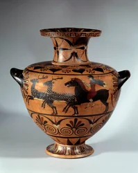 Idria ceramica con figure nere, chiamata Caere. Fronte: caccia al cervo Retro: due tori alati che galoppano in direzioni opposte. Circa 540-530 a.C. Altezza 0,4 m Parigi, Museo del Louvre