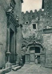 Ingresso di una chiesa, Taormina, Sicilia, Italia