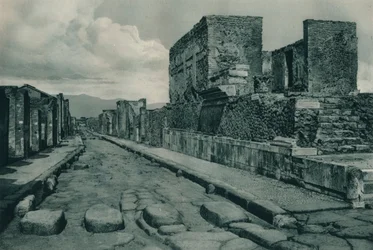 Strada tra le rovine, Pompei, Italia