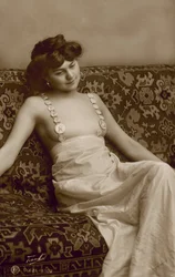 Donna con abito osé