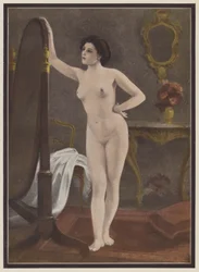 Donna davanti allo specchio