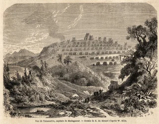 Veduta di Tananarive, capitale del Madagascar, disegno di Evremond de Berard (1824-1881), per illustrare il viaggio di Ida Pfeiffer in Madagascar nel 1857. Incisione in "Le tour du monde" 1861. Collezione Selva