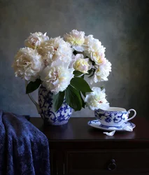 Peonia color miele dorato