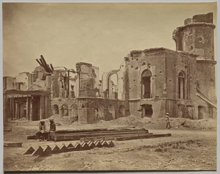 La residenza vista dal fronte, mostrando la stanza in cui fu ucciso Sir Henry Lawrence