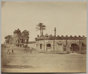 Il Secundra Bagh, mostrando la breccia e la porta