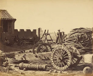 Interno di Pehtang Mostrando il Magazzino e il Cannone di Legno, 1 Agosto 1860