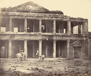 Interno di Secundra Bagh dopo il Massacro