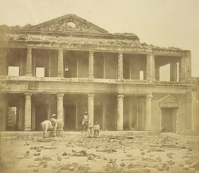 Interno del Secundrabagh dopo il massacro di 2.000 ribelli da parte del 93° Highlanders e del 4°