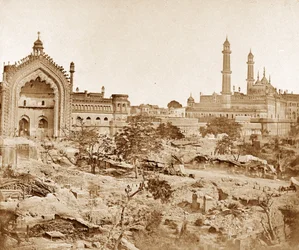 Room-i-darwazar o la Porta di Costantinopoli, Lucknow