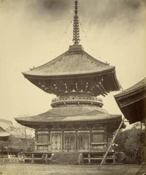 Pagoda a un Piano, Santuario Hachiman, Kamakura