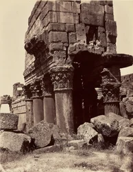 Dettagli dei capitelli delle colonne del Tempio di Giove - Baalbek