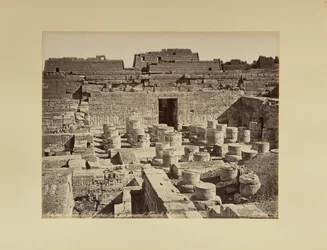 Medinet Habu. Sala ipostila del grande Tempio (Egitto)