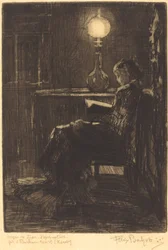 Donna che legge alla luce della lampada