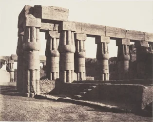 Luxor (Tebe), costruzione posteriore - gallerie - paralleli