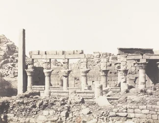 Ile de Fileh Philæ, edificio del Sud e parte della colonnata occidentale