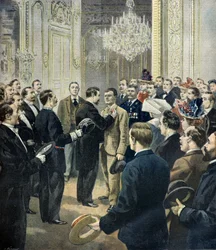 Louis Barthou decora il cocchiere Georges, soccorritore del bazar de la charite ,1897 (Incisione)