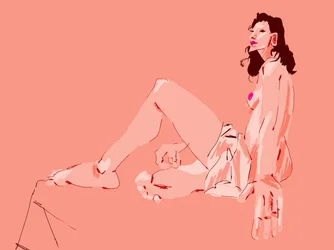 Ragazza seduta in rosa