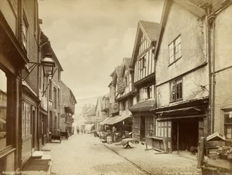 Butcher Row, strada medievale a Coventry, Warwickshire, c. 1880
