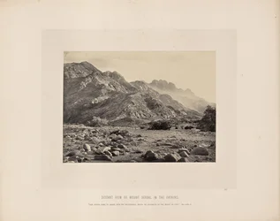 Vista distante del monte Serbal di sera