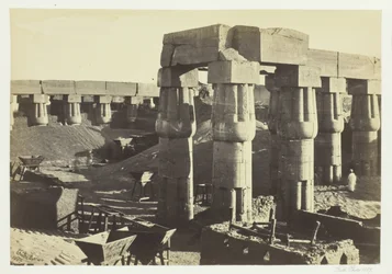 Parte del Grande Tempio I Magazzini del Governo, Luxor, 1857