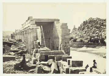 La Colonnata, Isola di File