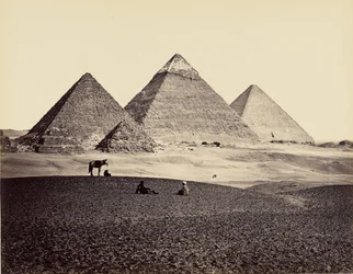 Le piramidi di Giza da sud-ovest