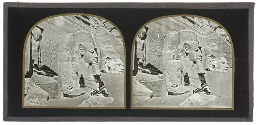 Veduta della facciata del Grande Tempio Rupestre di Abu Simbel, in Nubia