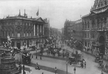 Piccadilly Circus, 1909