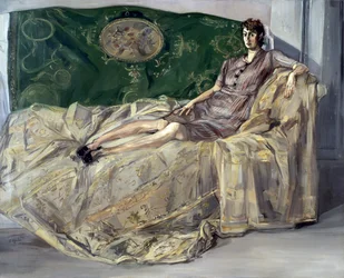 Donna sul divano