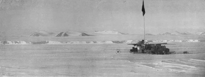 Il ghiacciaio Wilson Piedmont, mostrando le continue scogliere di ghiaccio, c1911, 1913
